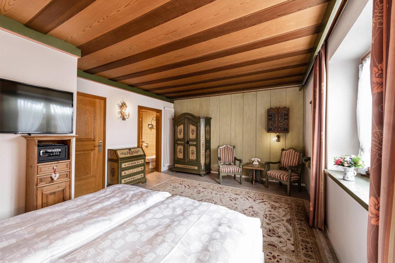 Hotel Cavallino D'Oro Bed&Breakfast Castelrotto Exterior photo